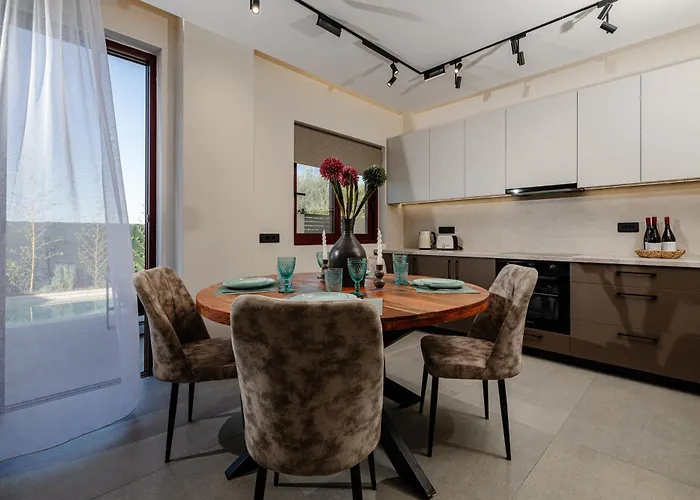 Adelda * Κυψέλη